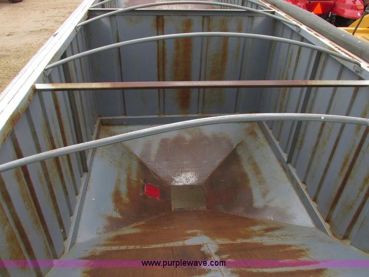 image for item I5521 2009 Alameda AHB32 32' grain trailer