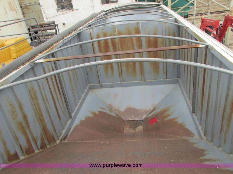 image for item I5521 2009 Alameda AHB32 32' grain trailer