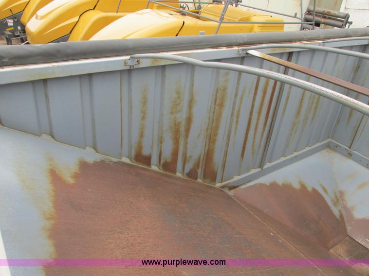 image for item I5521 2009 Alameda AHB32 32' grain trailer