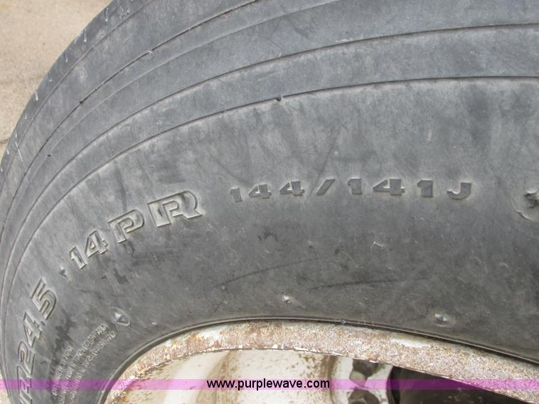 image for item I5521 2009 Alameda AHB32 32' grain trailer