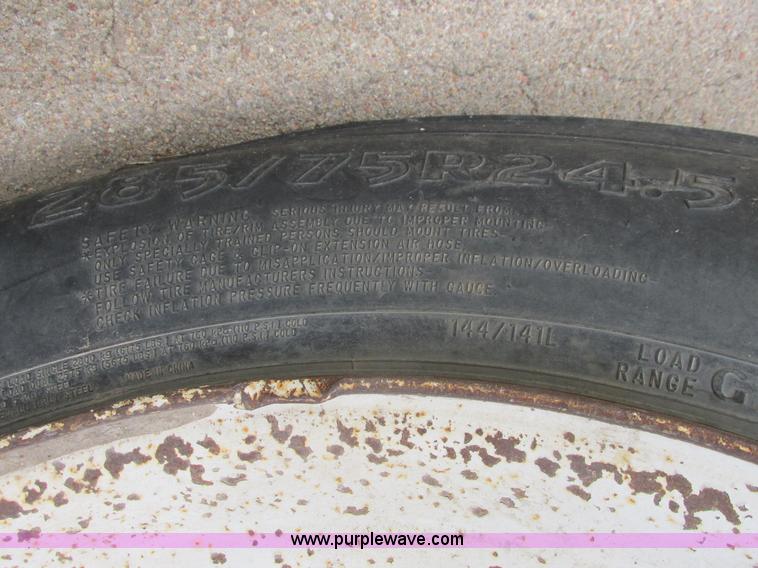 image for item I5521 2009 Alameda AHB32 32' grain trailer