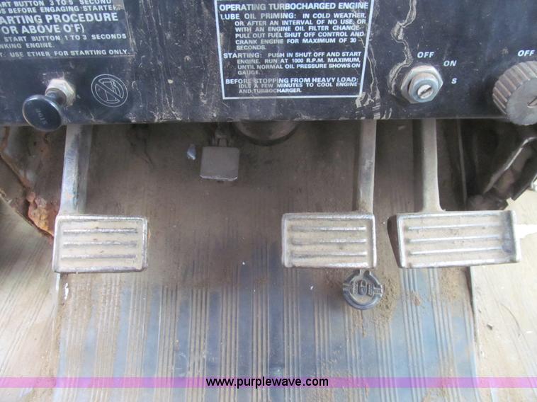 image for item I7136 1978 Case 1570 tractor