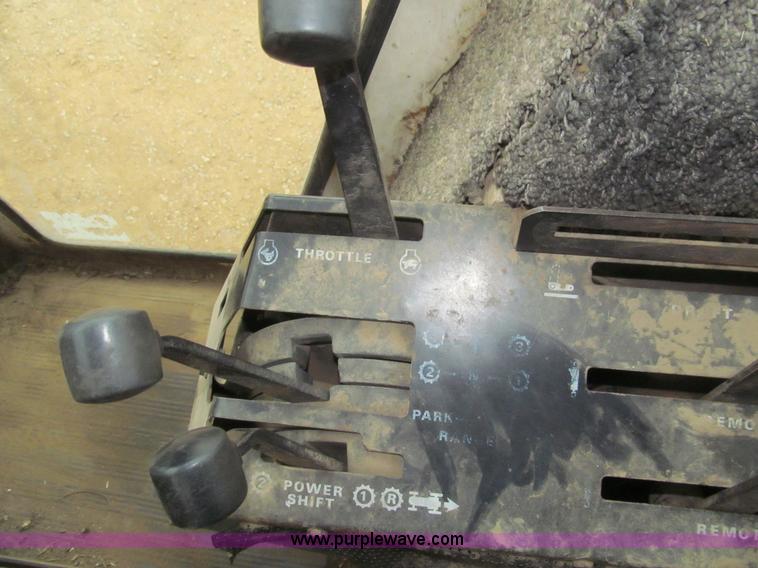 image for item I7136 1978 Case 1570 tractor