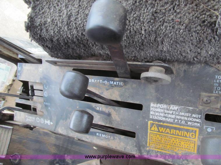 image for item I7136 1978 Case 1570 tractor