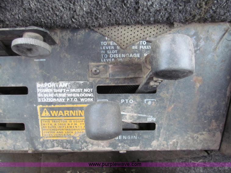 image for item I7136 1978 Case 1570 tractor