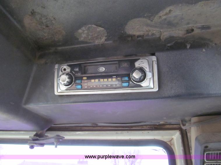 image for item I7136 1978 Case 1570 tractor