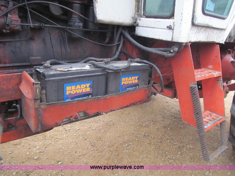 image for item I7136 1978 Case 1570 tractor