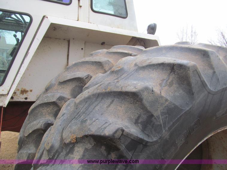 image for item I7136 1978 Case 1570 tractor