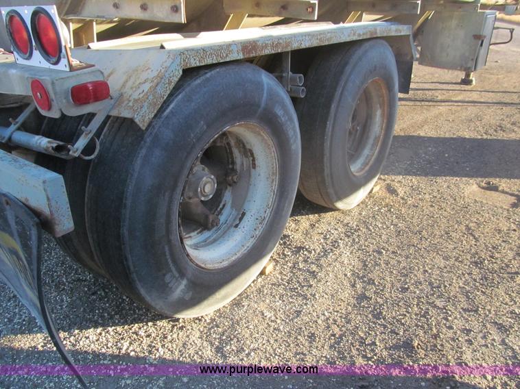 image for item I7198 1966 Butler 40 tanker trailer