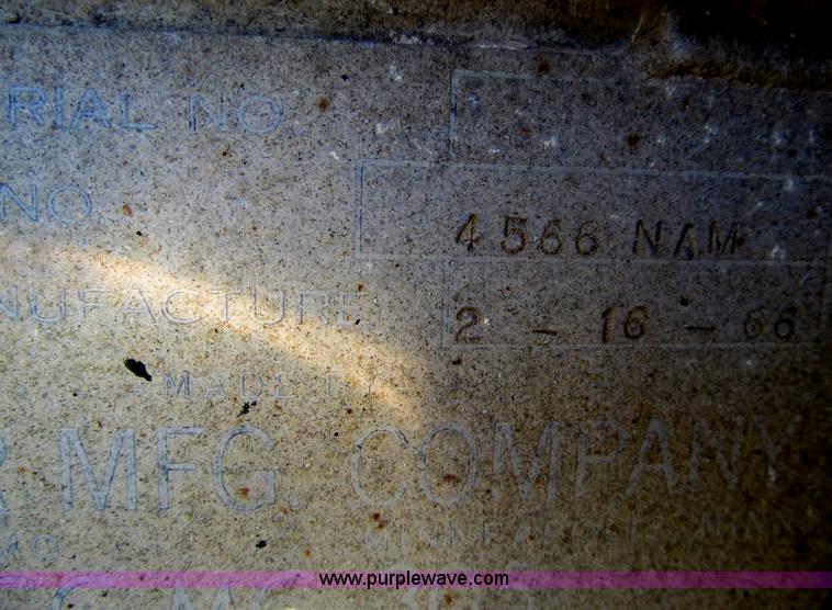 image for item I7198 1966 Butler 40 tanker trailer