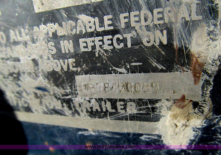 image for item I7200 1978 Doonan 41' tandem axle grain trailer