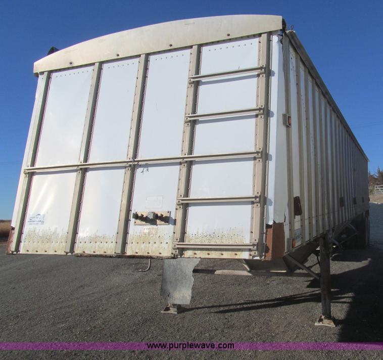 image for item I7201 1985 Meritt 42' tandem axle grain trailer