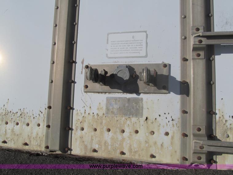 image for item I7201 1985 Meritt 42' tandem axle grain trailer