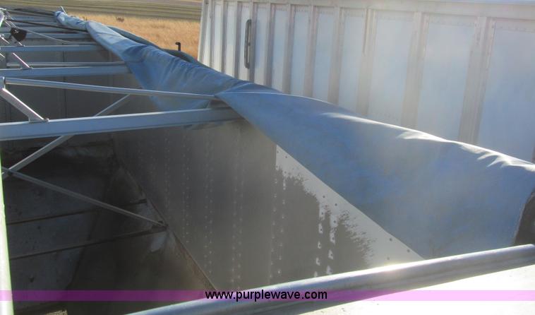 image for item I7201 1985 Meritt 42' tandem axle grain trailer