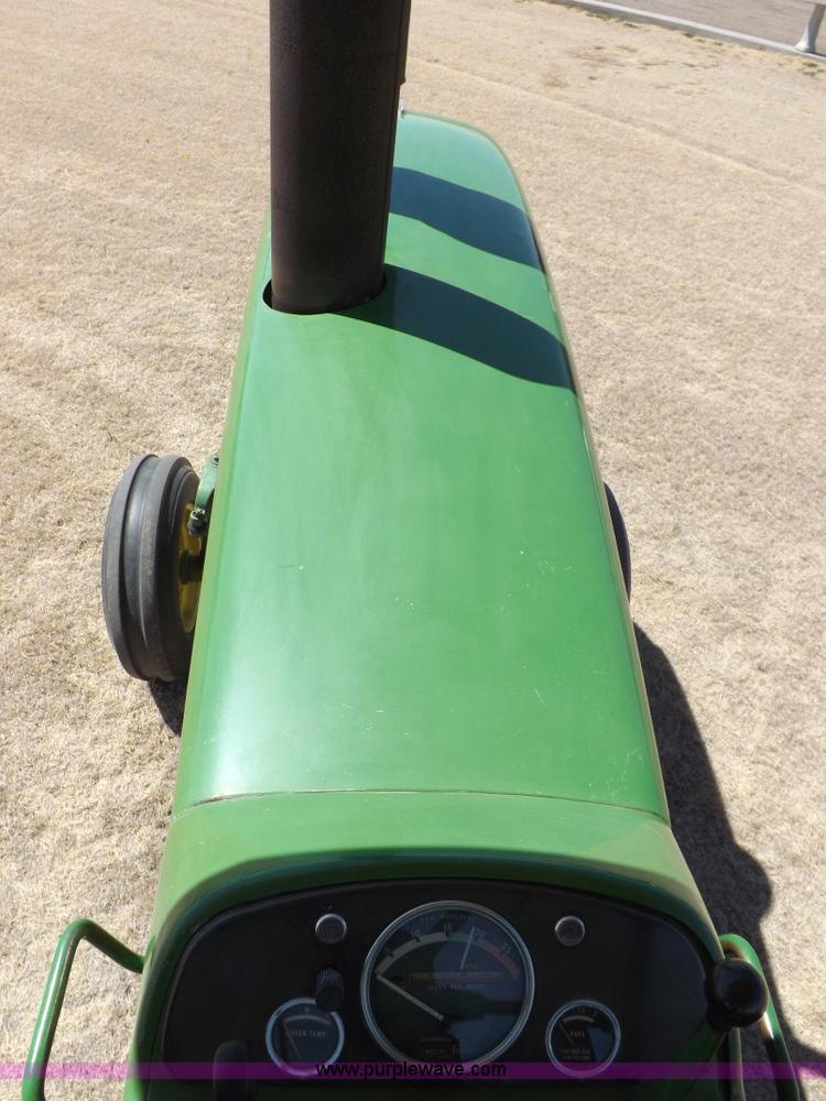 image for item I9002 1963 John Deere 4010 tractor