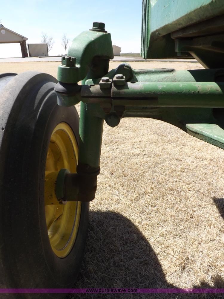 image for item I9002 1963 John Deere 4010 tractor