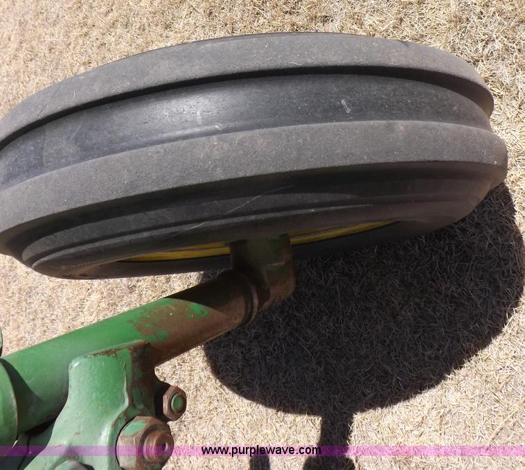 image for item I9002 1963 John Deere 4010 tractor