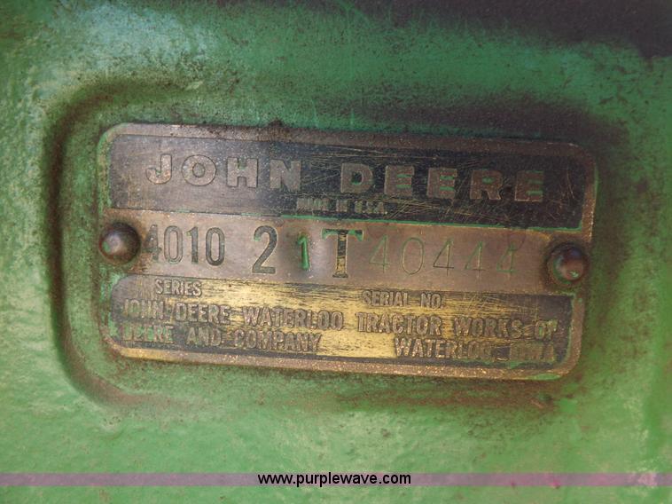 image for item I9002 1963 John Deere 4010 tractor