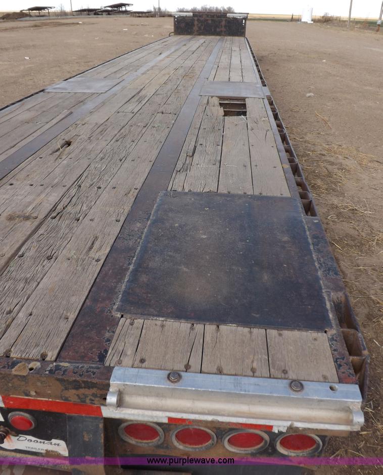 image for item I9016 1997 Doonan step deck trailer