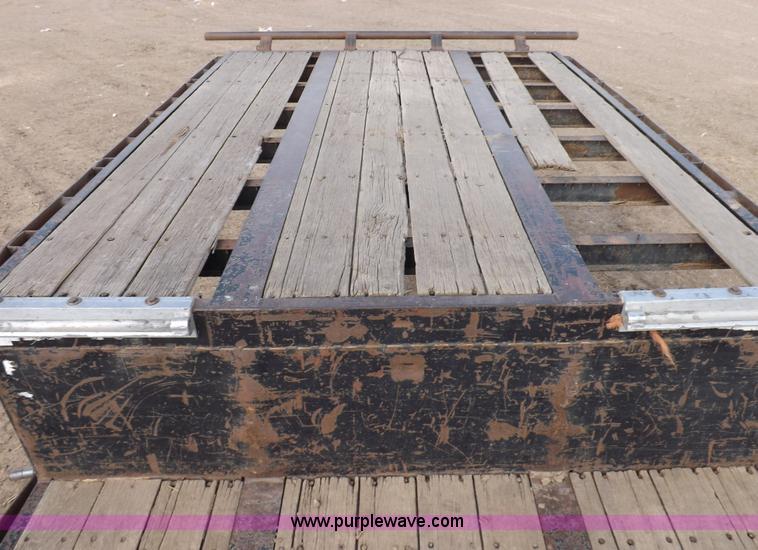image for item I9016 1997 Doonan step deck trailer