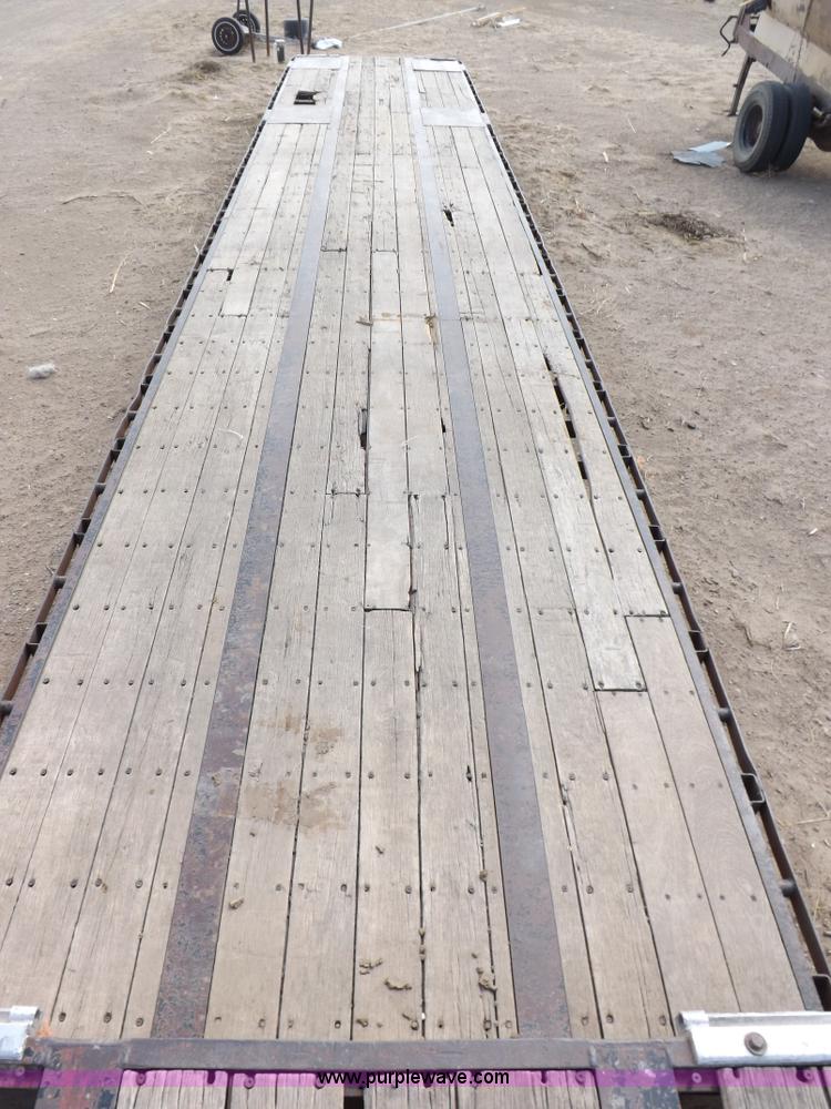 image for item I9016 1997 Doonan step deck trailer