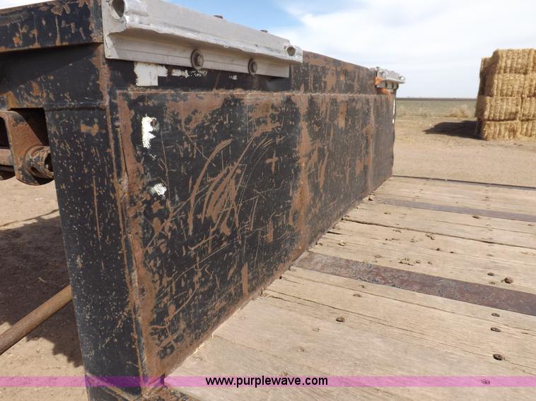 image for item I9016 1997 Doonan step deck trailer