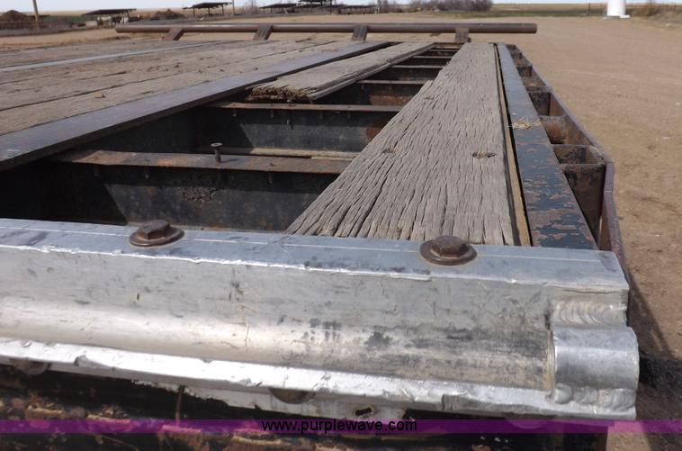 image for item I9016 1997 Doonan step deck trailer