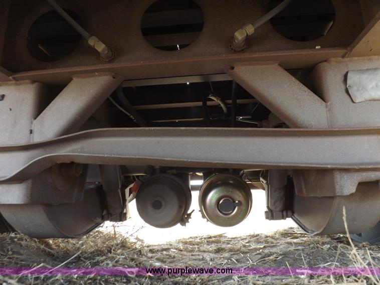 image for item I9016 1997 Doonan step deck trailer