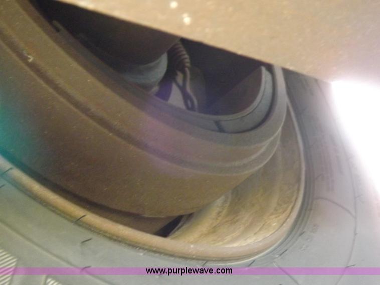 image for item I9016 1997 Doonan step deck trailer