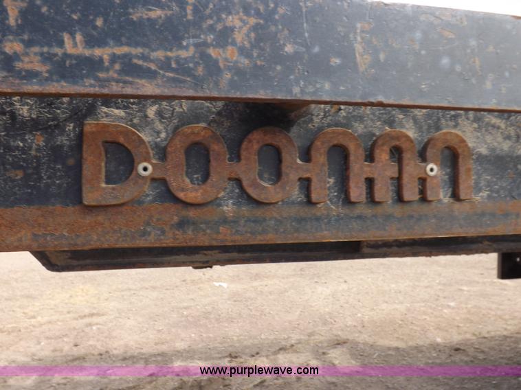 image for item I9016 1997 Doonan step deck trailer