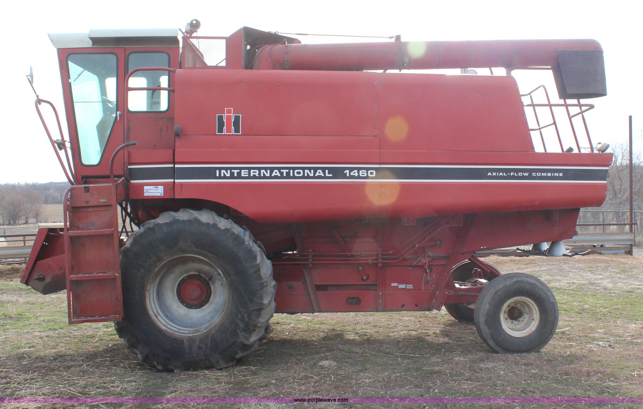 1978 International 1460 AxialFlow combine in Clay Center, KS Item