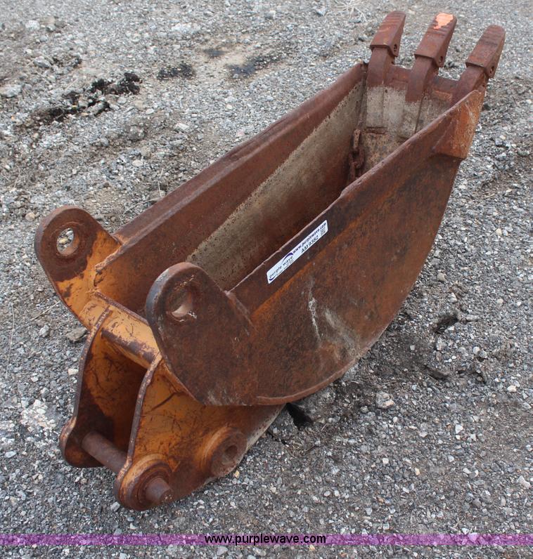 image for item AM9382 12" backhoe bucket