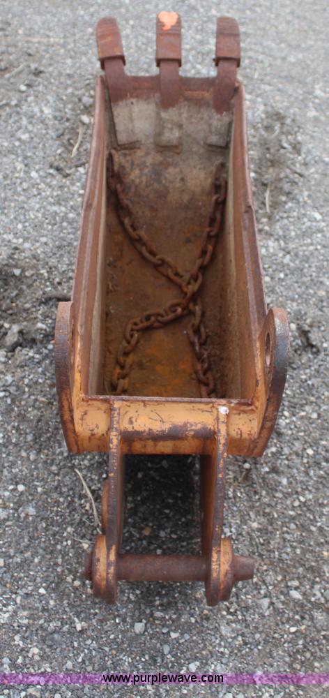 image for item AM9382 12" backhoe bucket