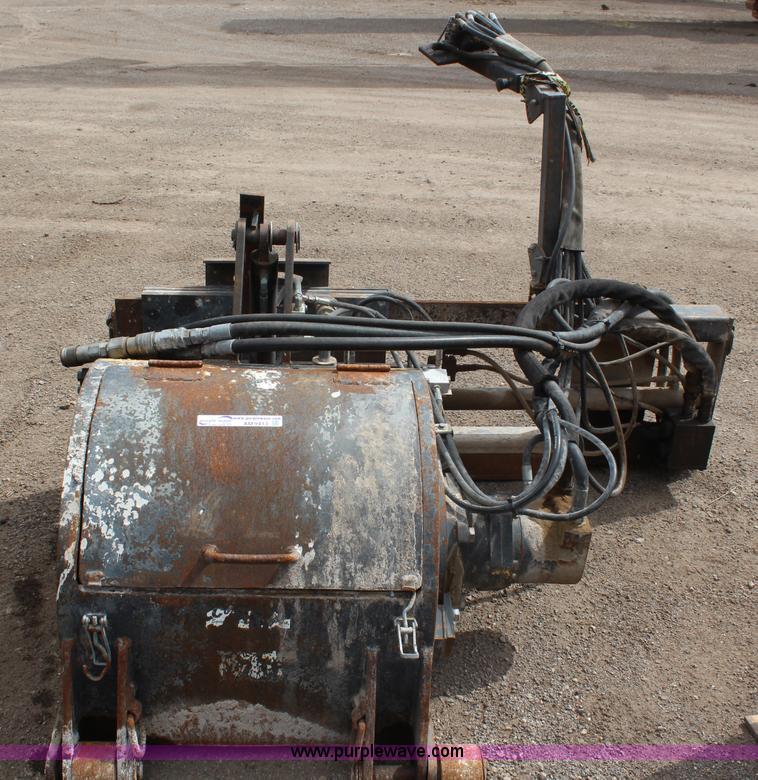 2005 Coneqtec AP600 universal milling head skid steer attachment in