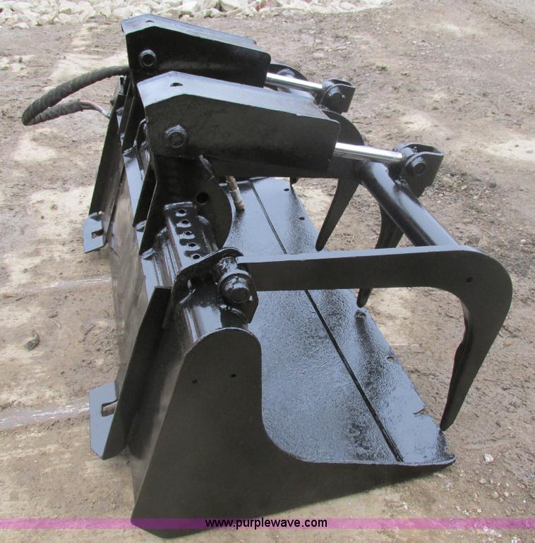 image for item AN9085 Ingersoll Rand 60 Industrial grapple skid steer bucket