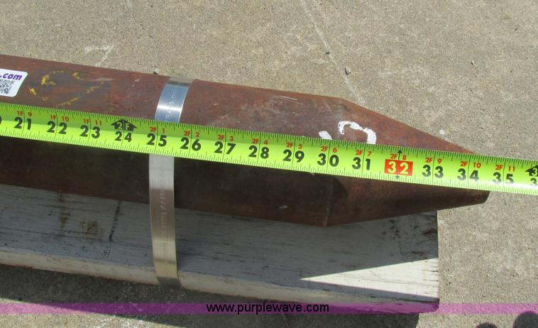 image for item AN9087 Cone tip hydraulic breaker bit