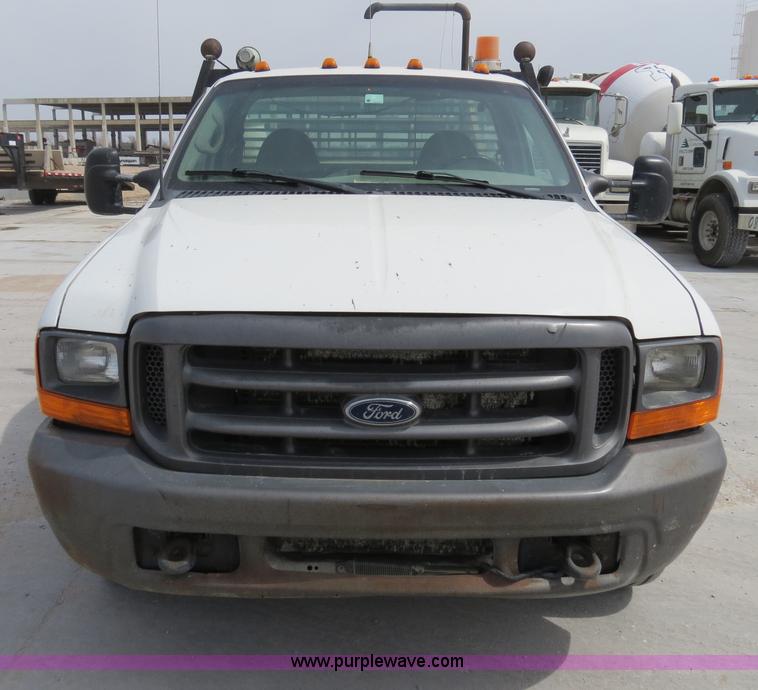 image for item B4892 1999 Ford F350 flatbed truck