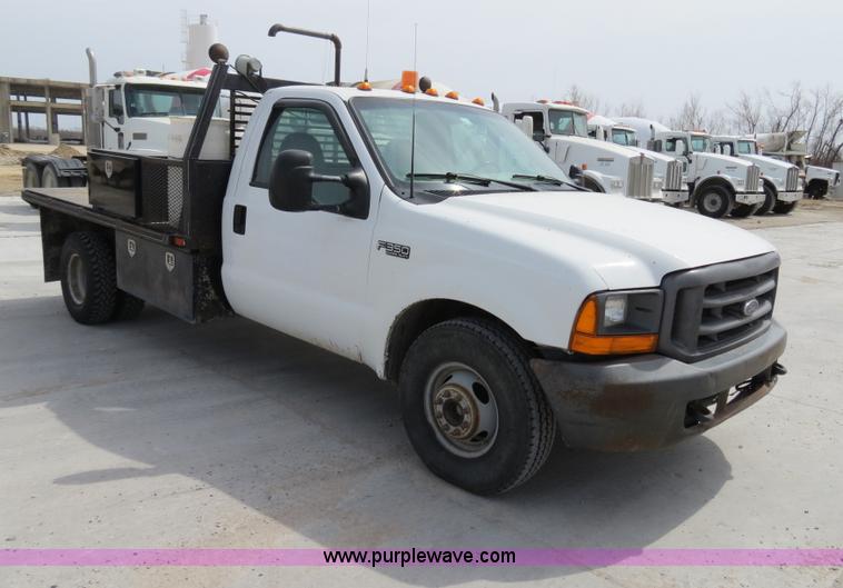 image for item B4892 1999 Ford F350 flatbed truck