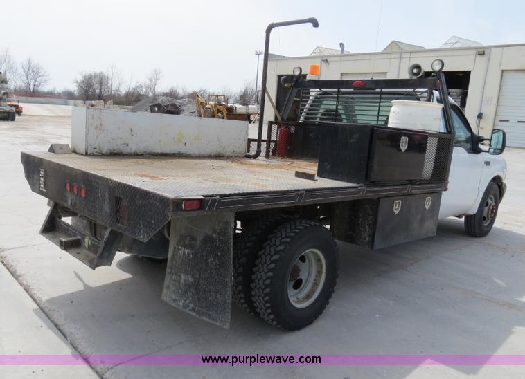 image for item B4892 1999 Ford F350 flatbed truck