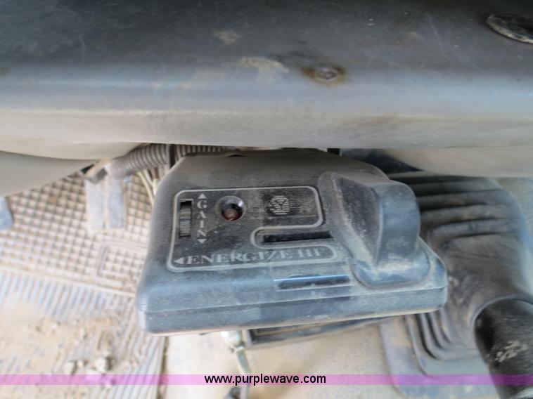 image for item B4892 1999 Ford F350 flatbed truck