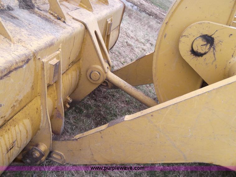 image for item C1917 1997 Caterpillar 953C track loader