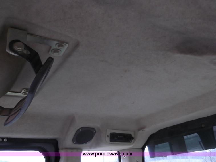 image for item C1917 1997 Caterpillar 953C track loader