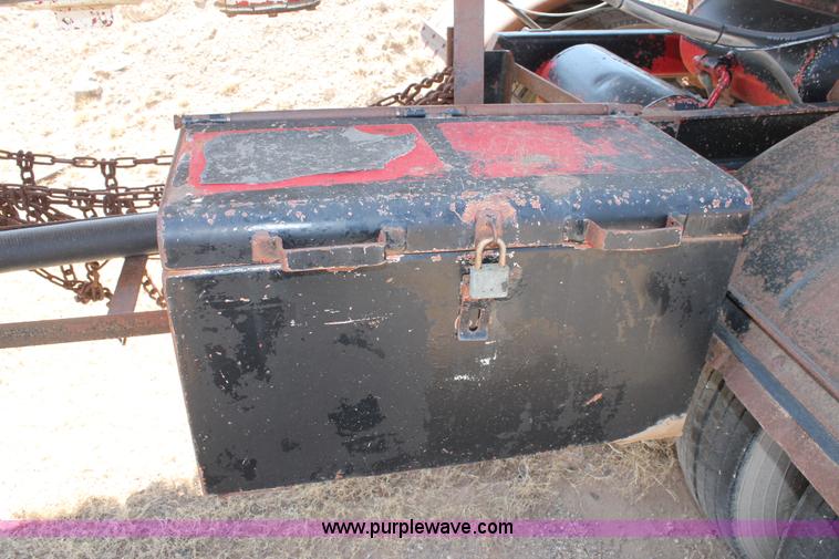 image for item C3788 1981 Trailmaster 100 barrel water tank trailer