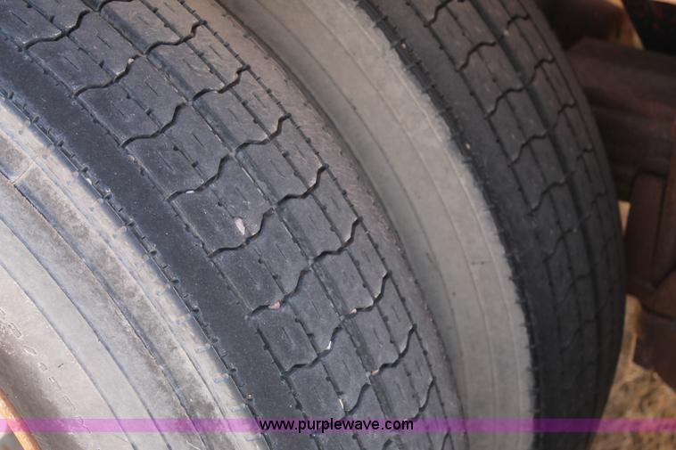 image for item C3788 1981 Trailmaster 100 barrel water tank trailer