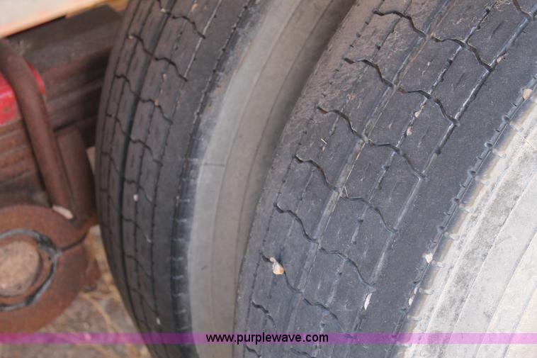 image for item C3788 1981 Trailmaster 100 barrel water tank trailer