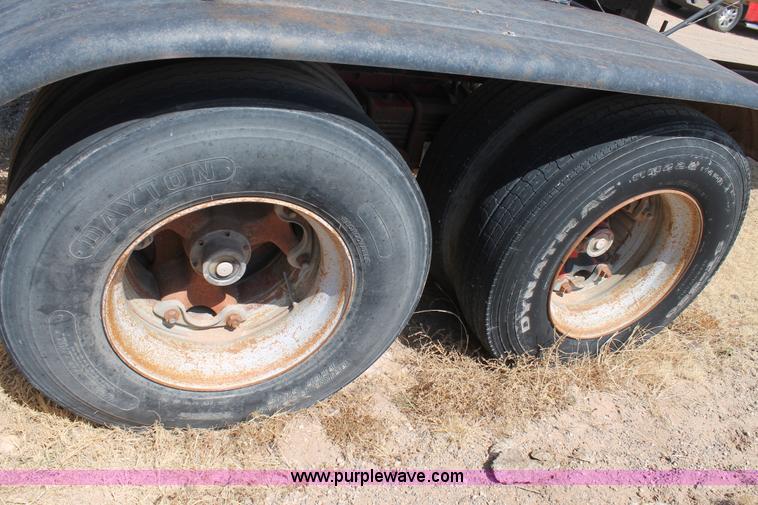 image for item C3788 1981 Trailmaster 100 barrel water tank trailer