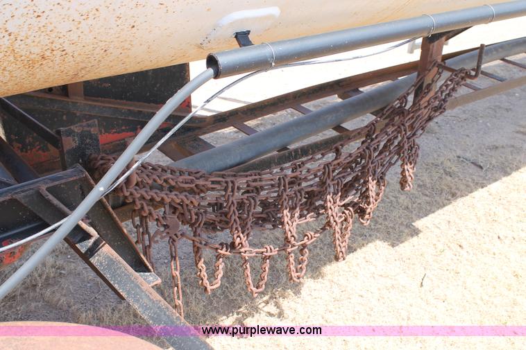 image for item C3788 1981 Trailmaster 100 barrel water tank trailer