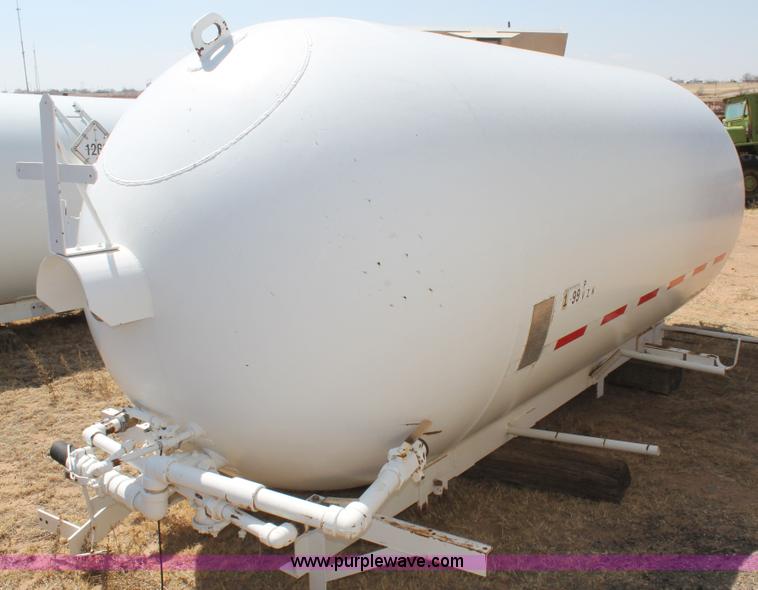 image for item C3789 1996 Arrow propane tank
