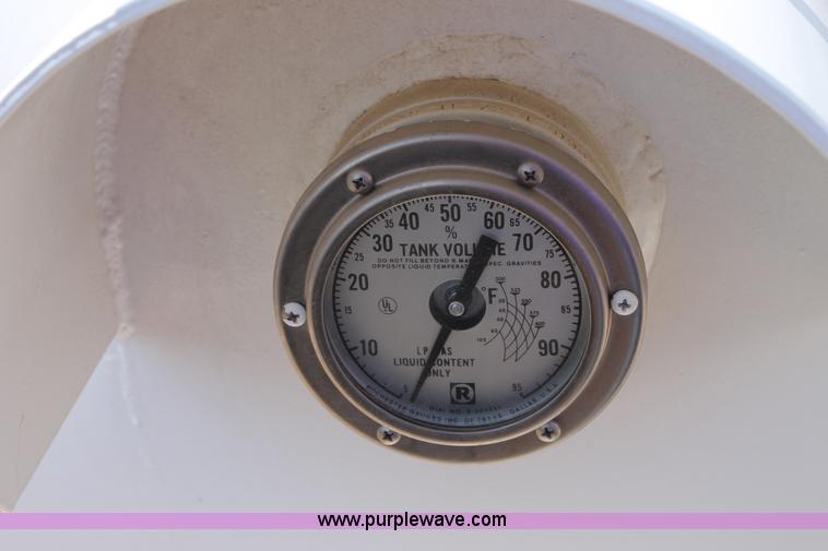 image for item C3789 1996 Arrow propane tank