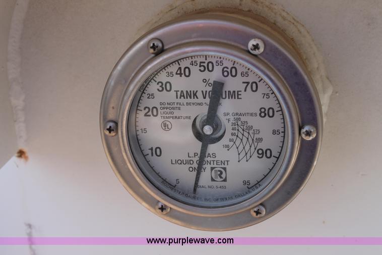 image for item C3790 1997 Arrow propane tank